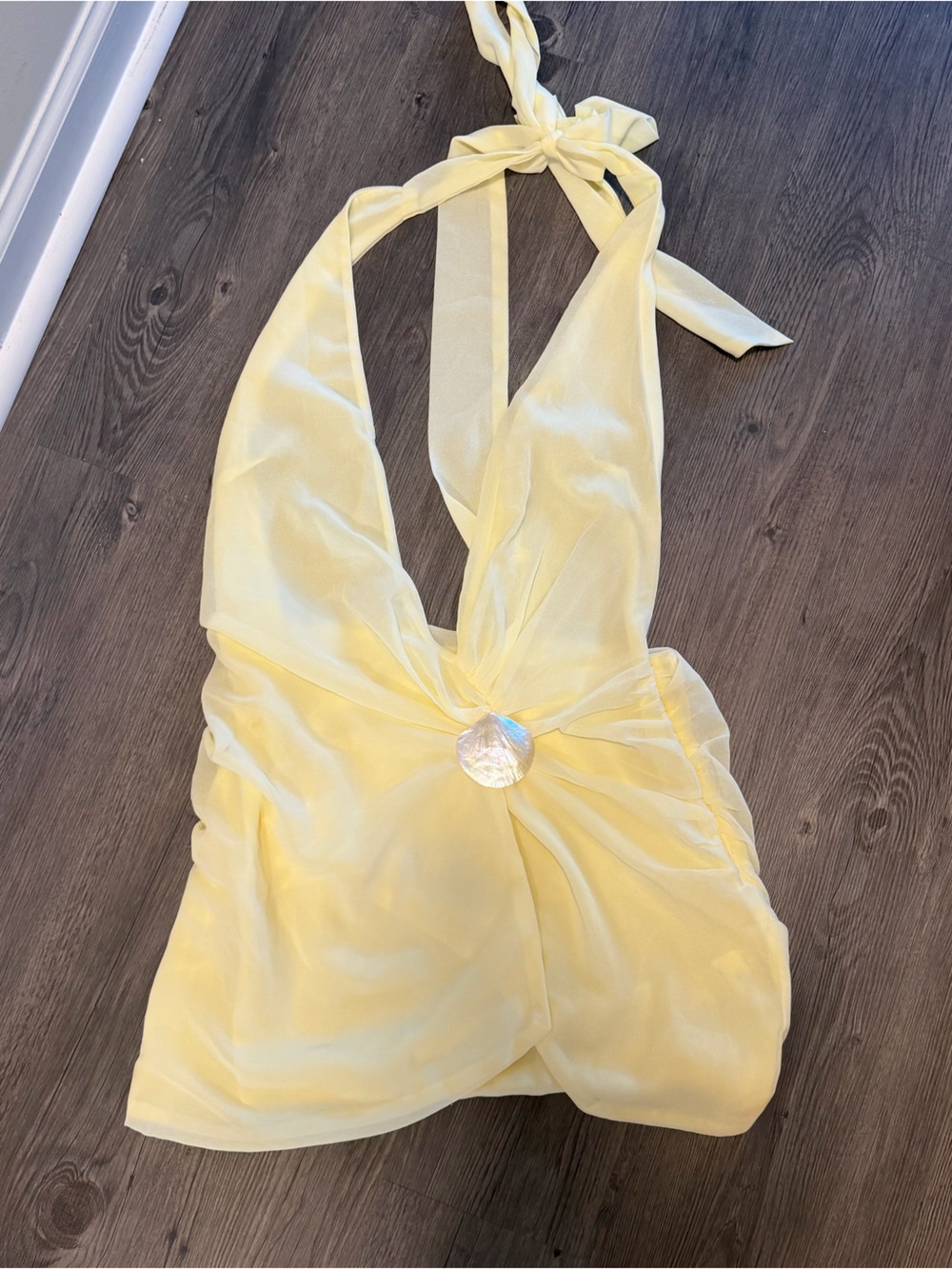 ✨NEVER WORN✨ Peppermayo Pale Yellow Halter Dress with Center Accent